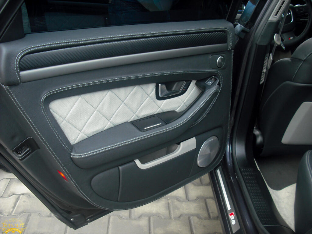 Tapițerie Audi S8, lucrare Ex-Ta Auto