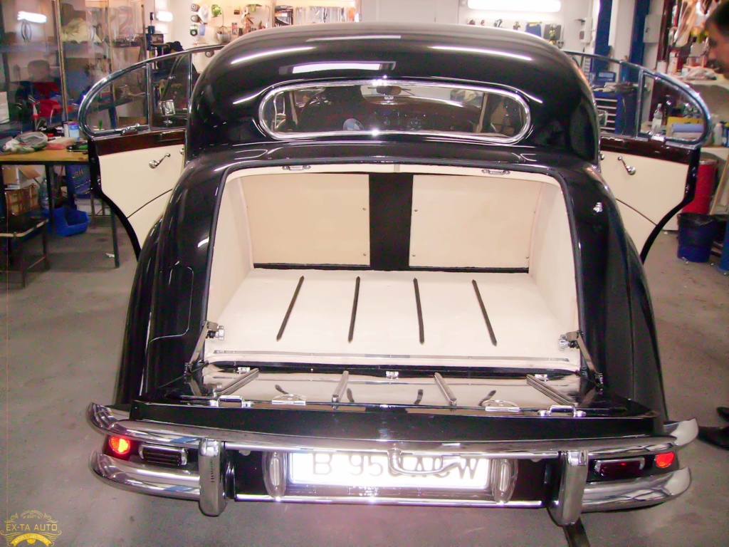 Tapițerie Jaguar clasic restaurată de Ex-Ta Auto