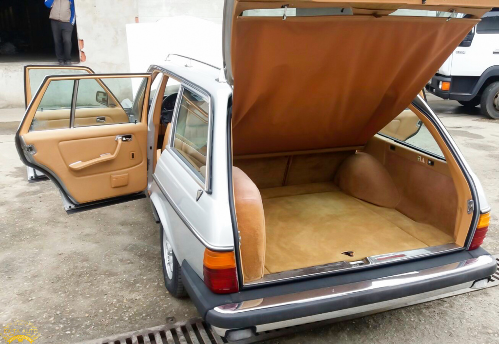 Tapițerie Mercedes clasic în piele naturală, lucrare Ex-Ta Auto