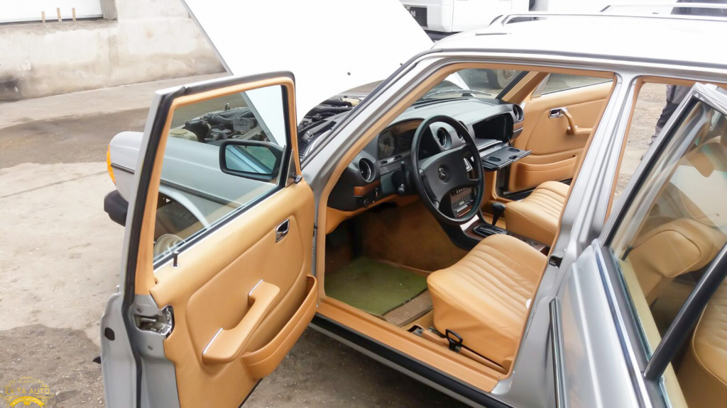 Tapițerie Mercedes clasic în piele naturală, lucrare Ex-Ta Auto