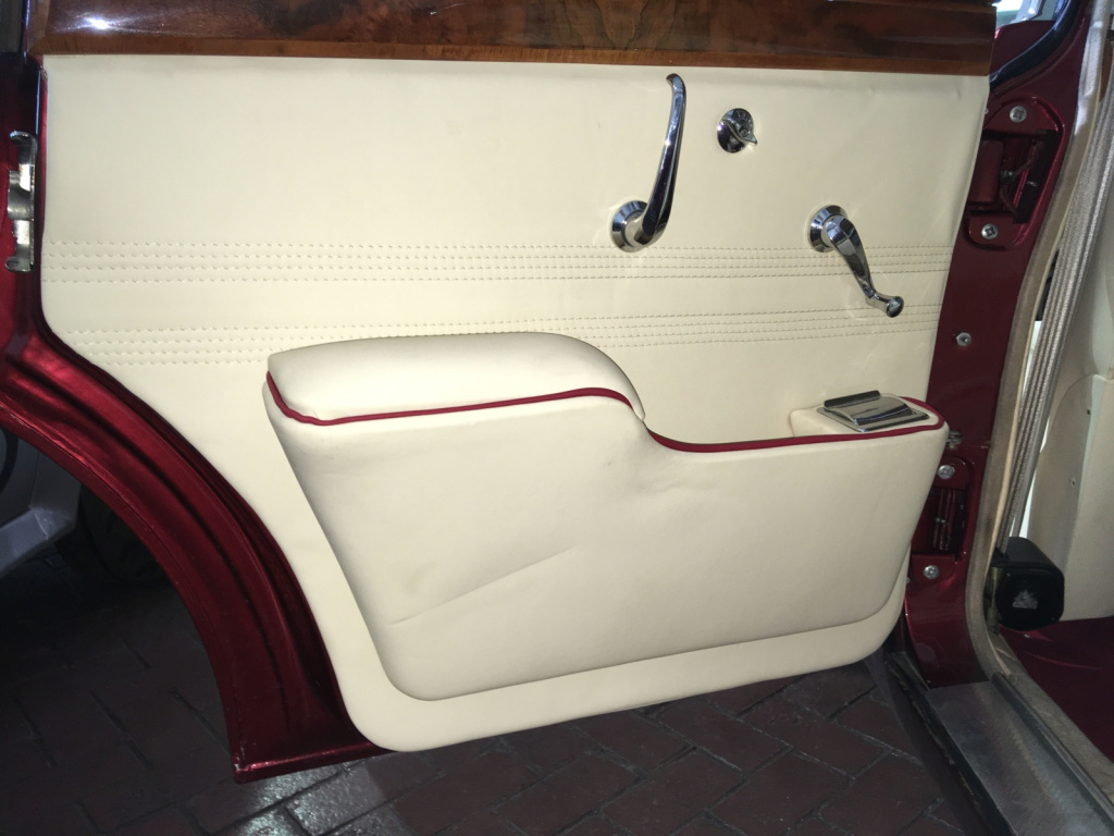 tapițerie usa Rolls Royce vintage
