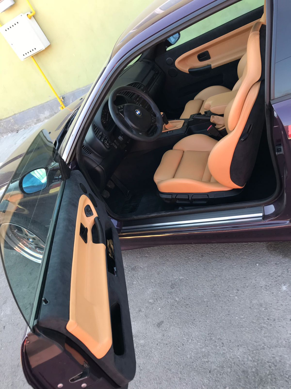 tapițerie piele bmw alcantara