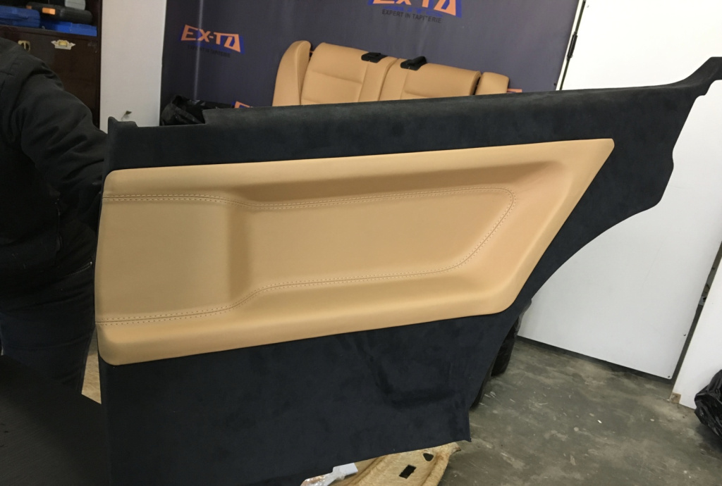 tapițerie fata usa bmw
