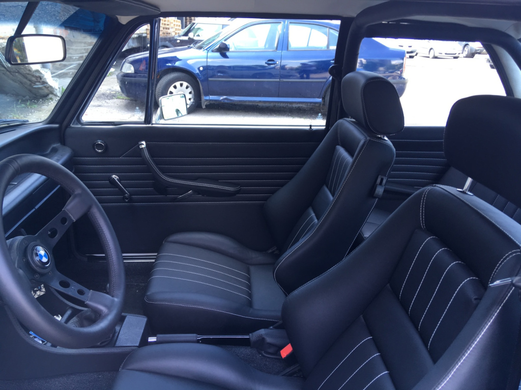 interior tapițerie bmw clasic