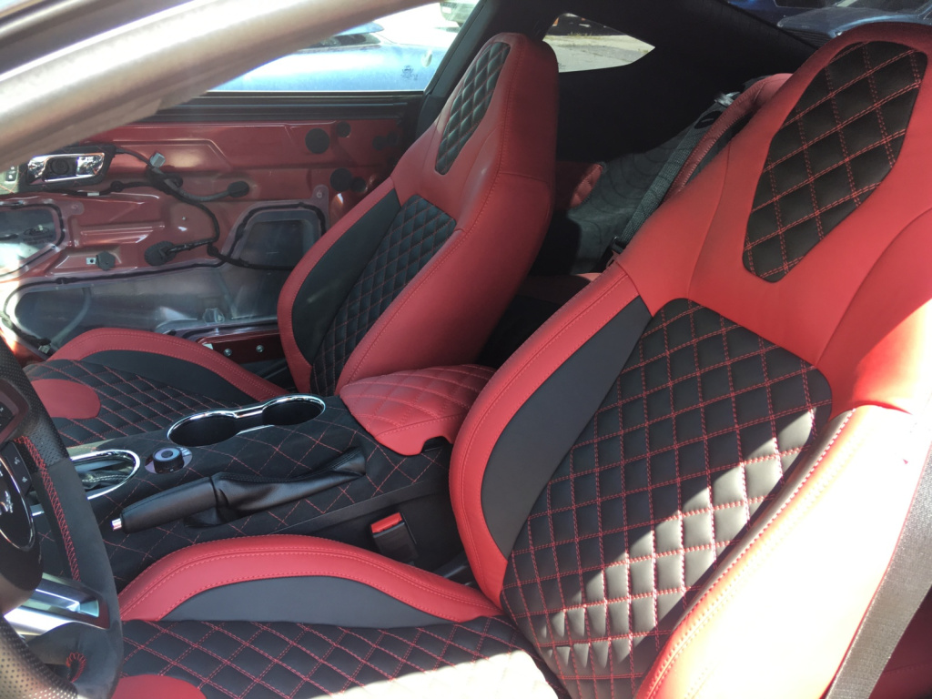 Tapițerie Ford Mustang, lucrare Ex-Ta Auto