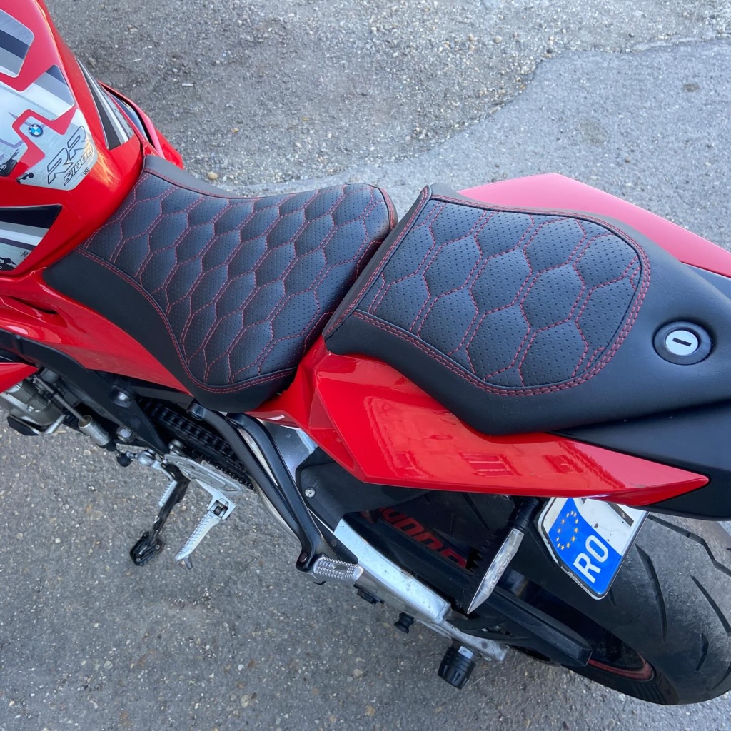 Șa moto retapițată în atelierul Ex-Ta Auto București