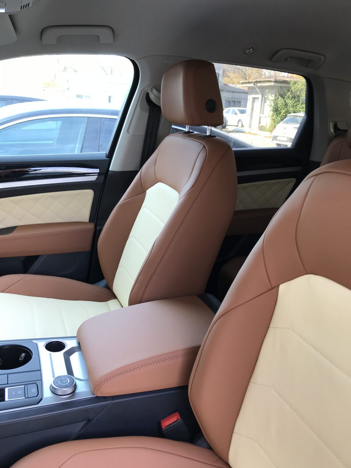 Tapițerie VW Touareg, lucrare Ex-Ta Auto