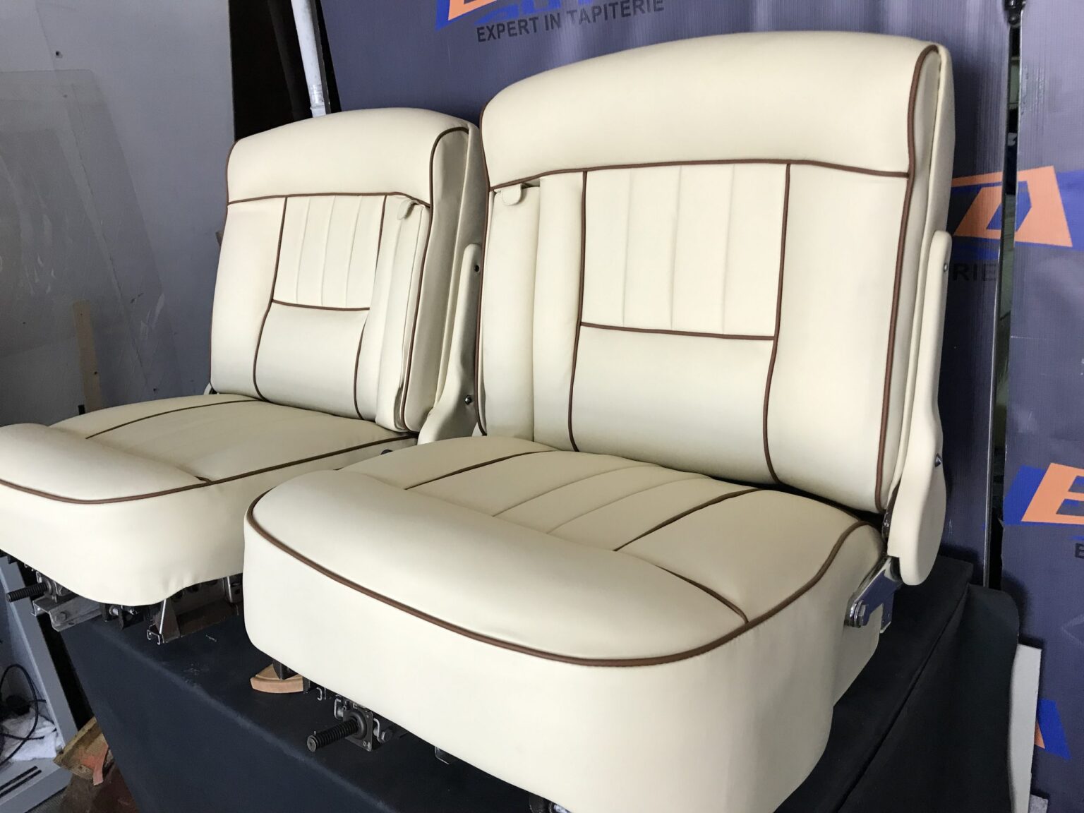 Tapițerie Rolls-Royce realizată în atelierul Ex-Ta Auto