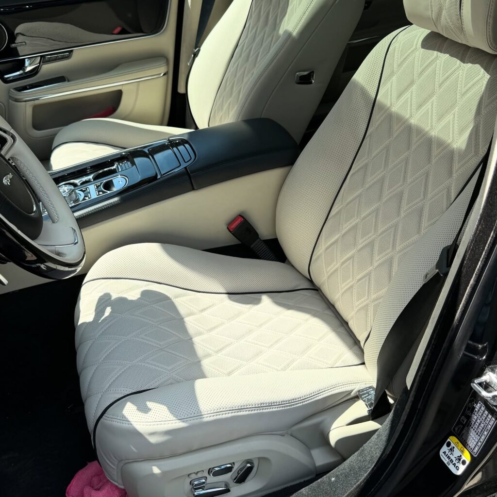tapițerie piele jaguar