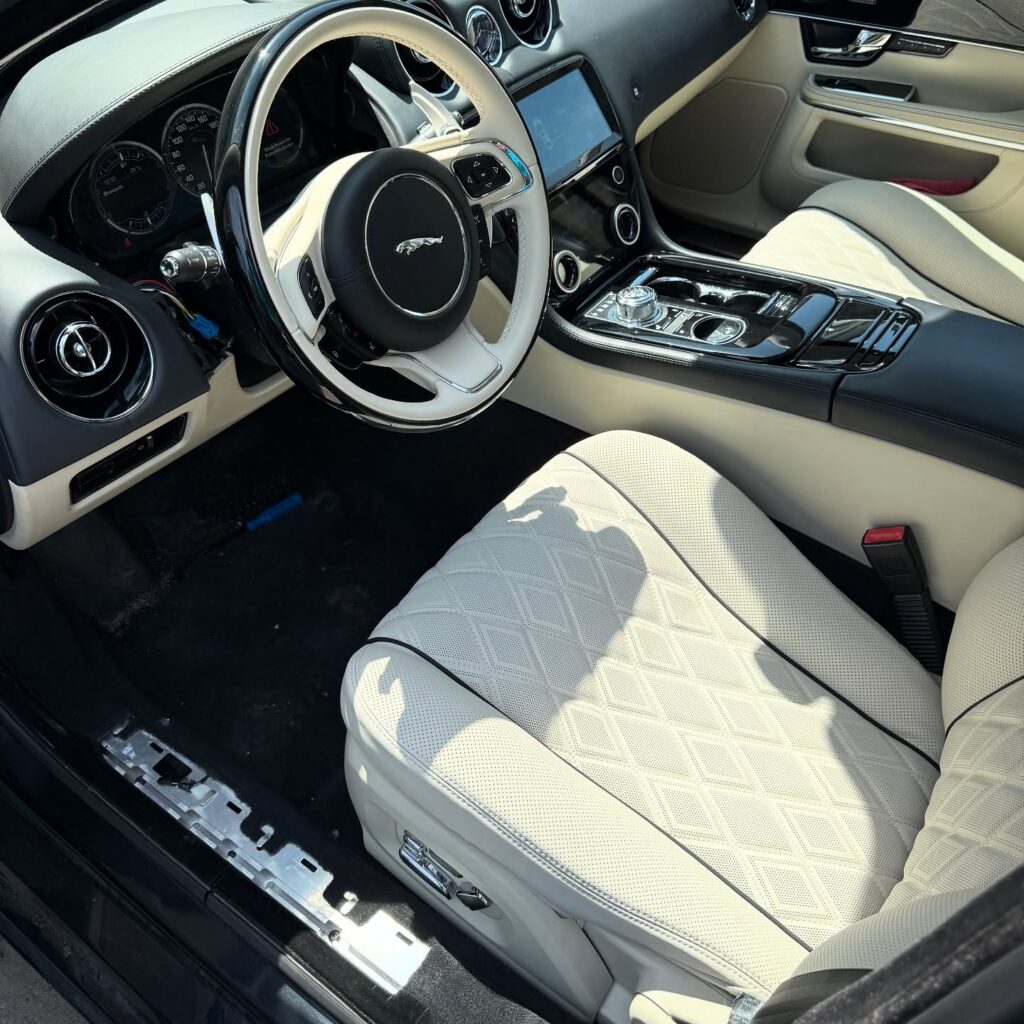 Tapițerie auto jaguar