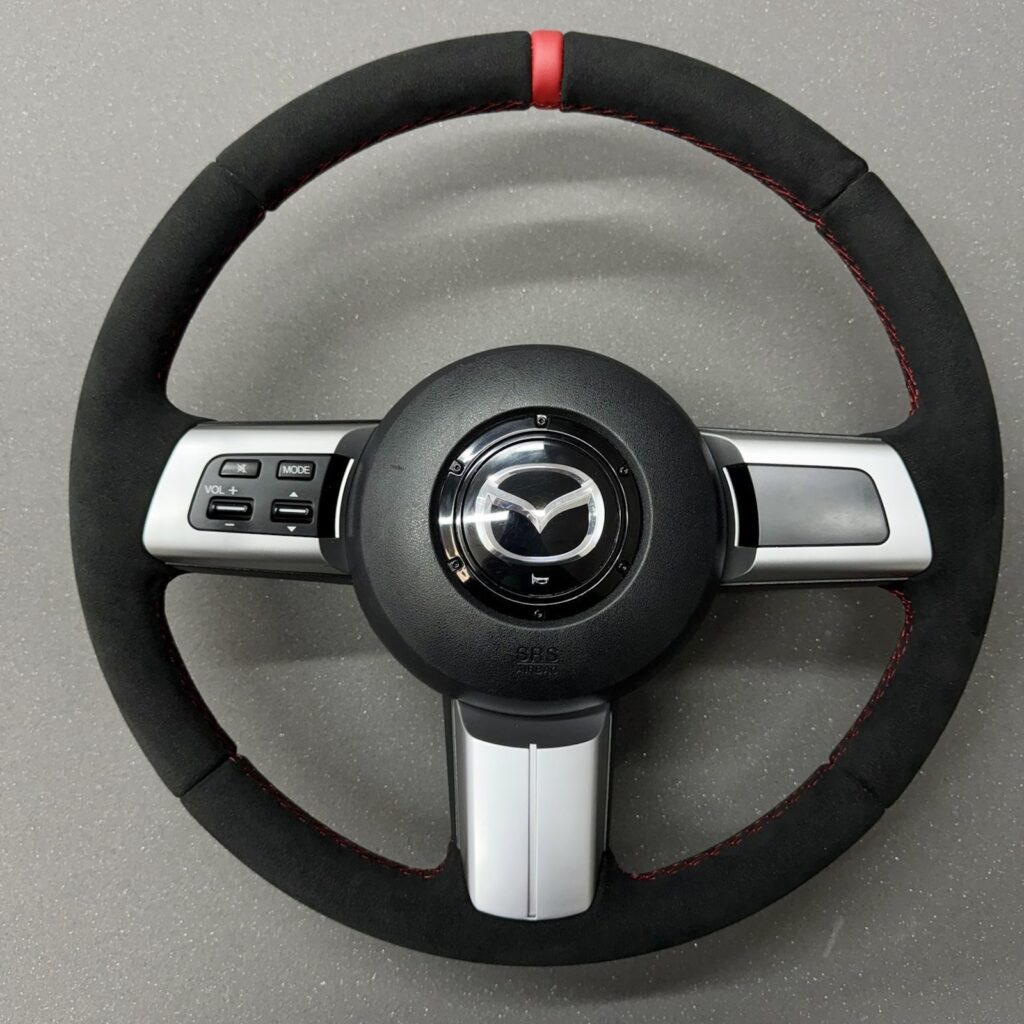Îmbrăcare volan mazda cu alcantara in București