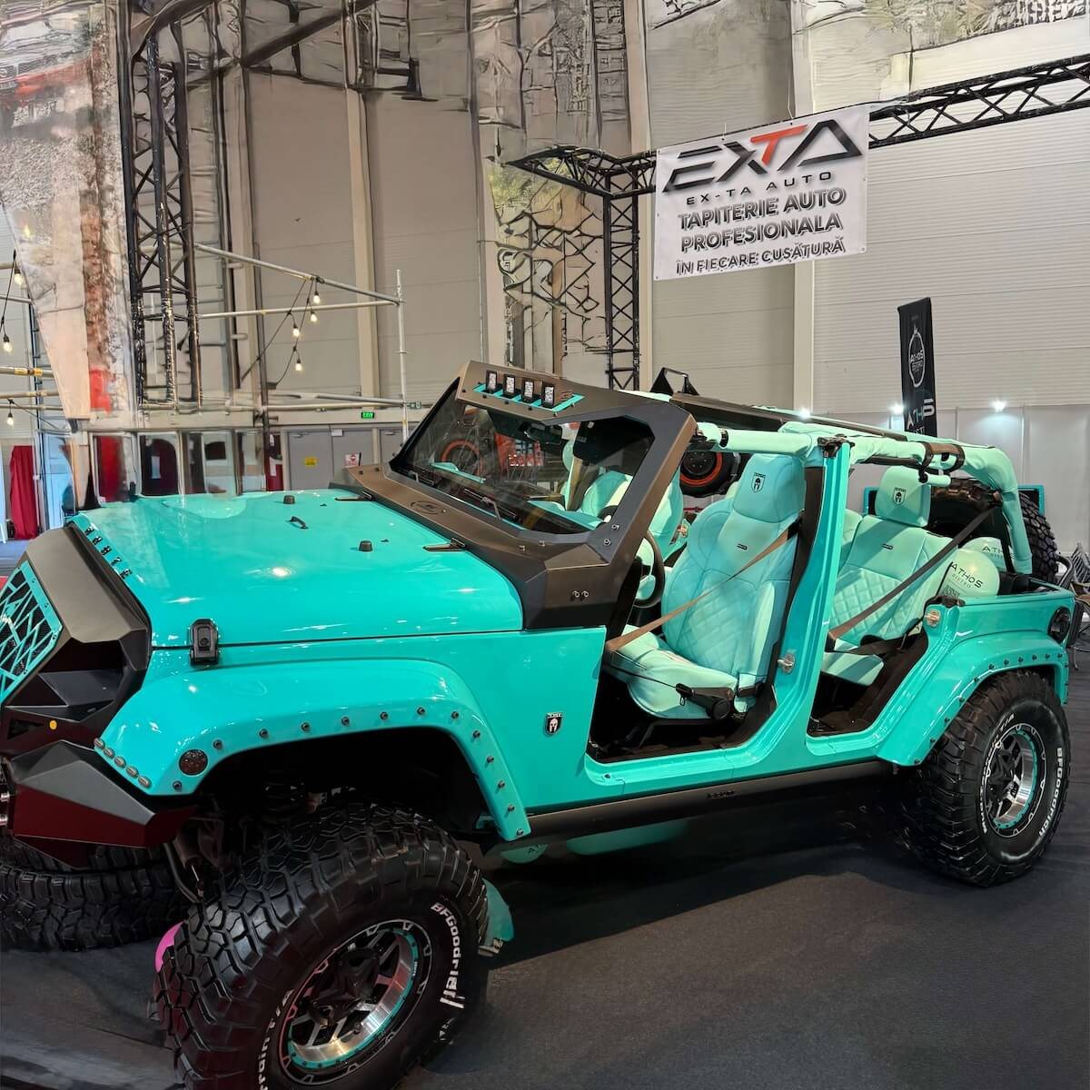 Tapițerie Jeep Wrangler JK realizată în atelierul Ex-Ta Auto